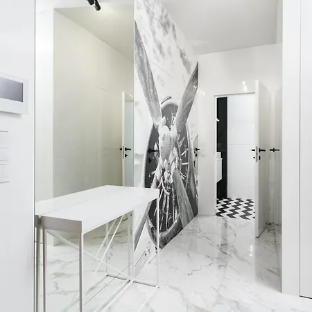 Appartement Luxury Mennica - Golden - Center *