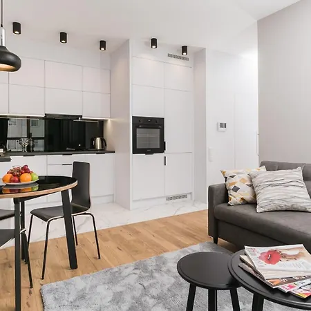 Luxury Mennica - Golden - Center Varsovie