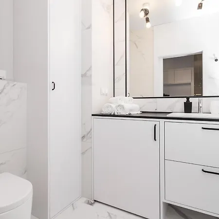 Luxury Mennica - Golden - Center *